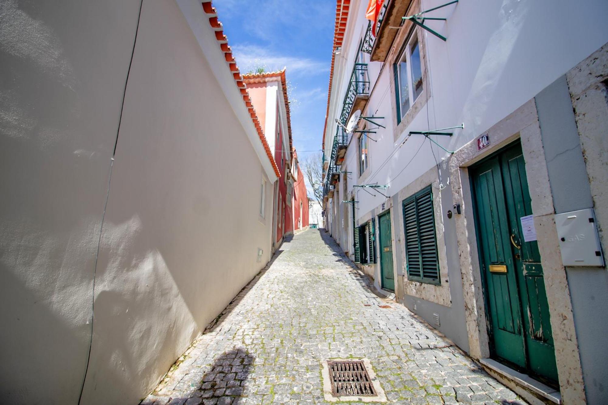 024 A - Stay In The Heart Of Lisbon Exterior photo