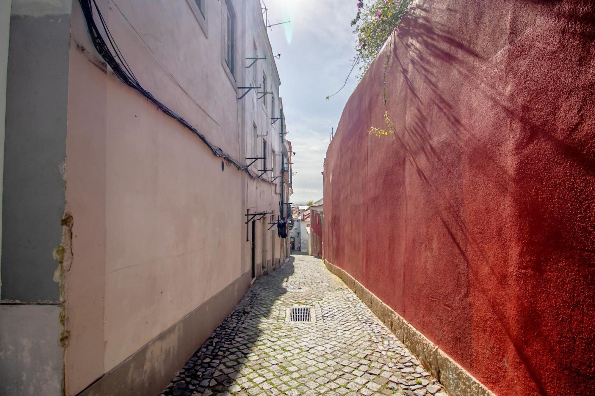 024 A - Stay In The Heart Of Lisbon Exterior photo